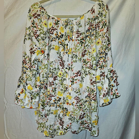 Womens Floral Blouse - Cupio - Picture 3 of 8
